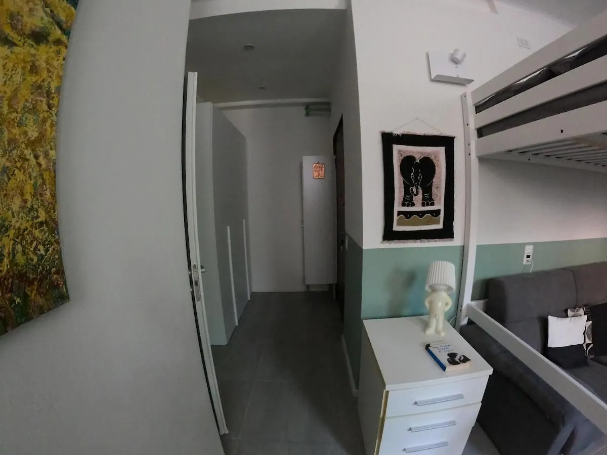 Διαμέρισμα Cozy Studio In The City Center Μιλάνο